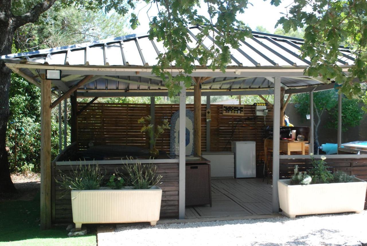 Villa Terre Neuve Signes Bagian luar foto